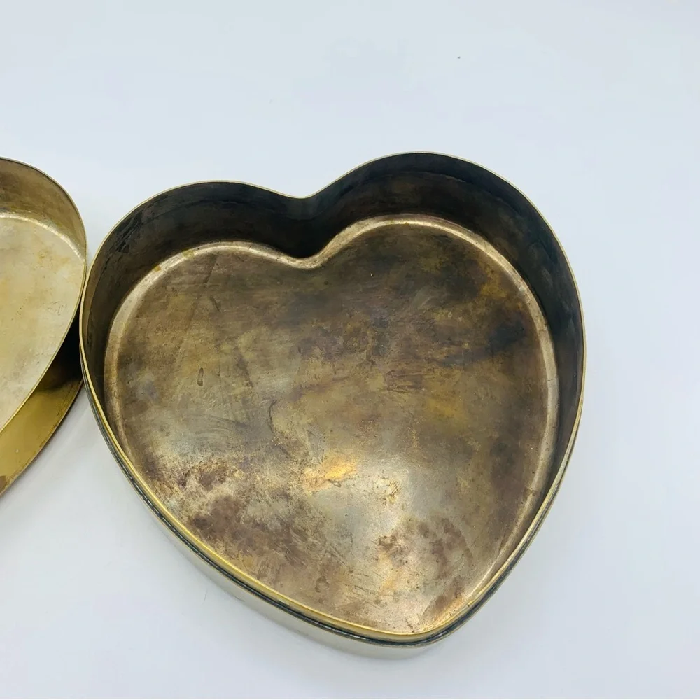 Vintage Brass & Copper Heart Trinket Box Jewelry Box Made in Hong Kong